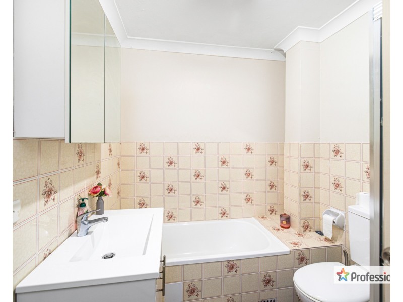 16/28 Weigand Avenue, Bankstown NSW 2200