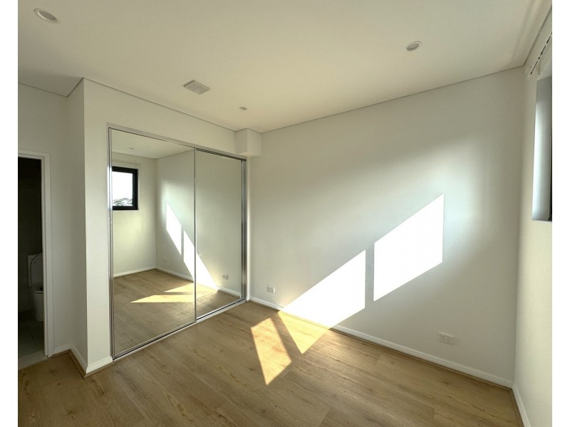 405/114 Northcote Road, Greenacre NSW 2190