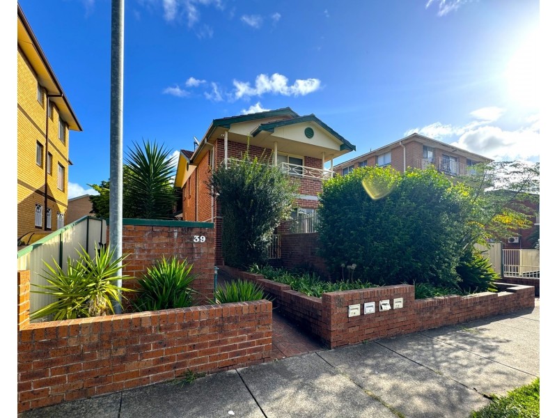 2/39 Rosemont Street, Punchbowl NSW 2196