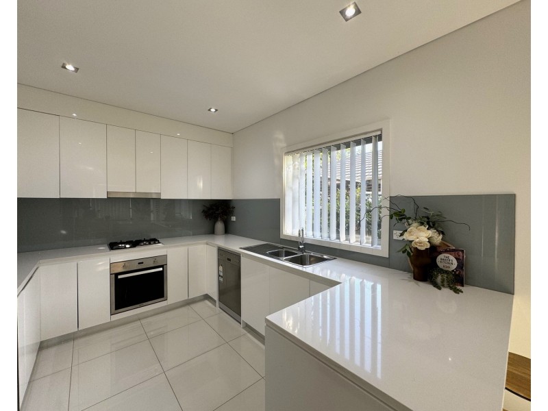 71 Railway Parade, Condell Park NSW 2200