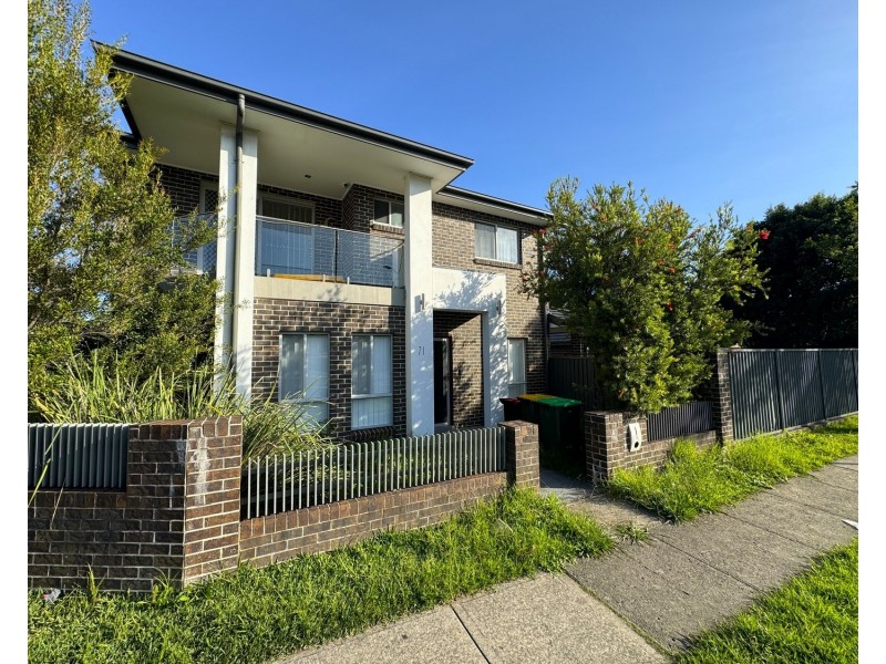 71 Railway Parade, Condell Park NSW 2200