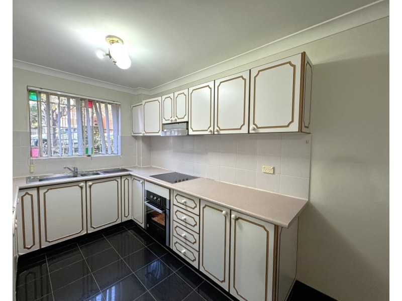 2/113-115 Meredith Street, Bankstown NSW 2200