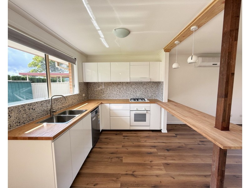 5 Ron Scott Circuit, Greenacre NSW 2190