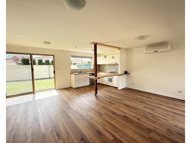5 Ron Scott Circuit, Greenacre NSW 2190