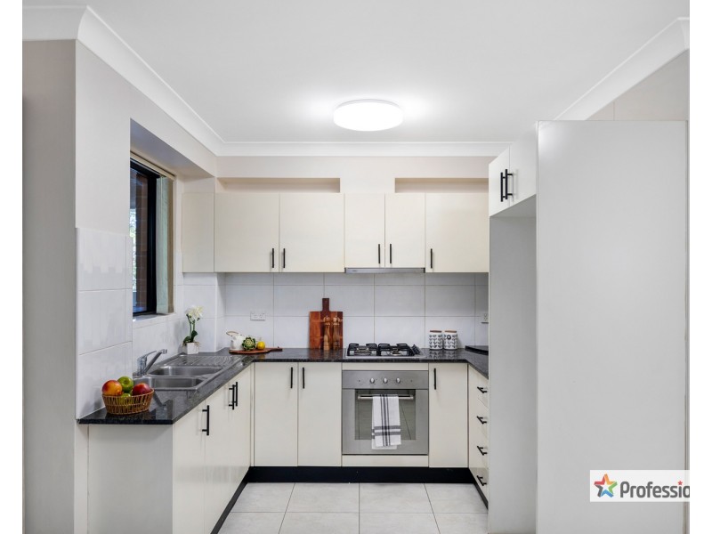 6/7 Cross Street, Bankstown NSW 2200