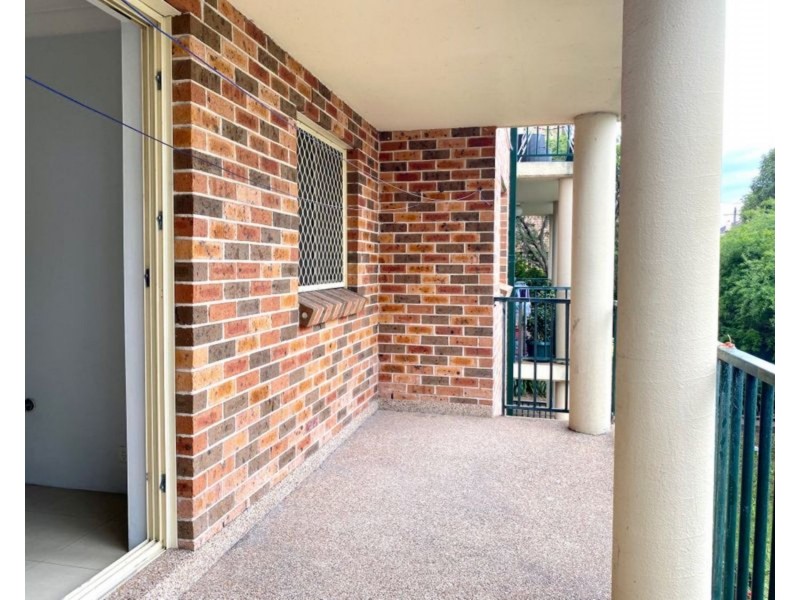 4/142-144 Meredith Street, Bankstown NSW 2200