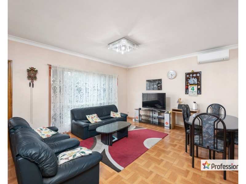 1/75 Queen Street, Revesby NSW 2212