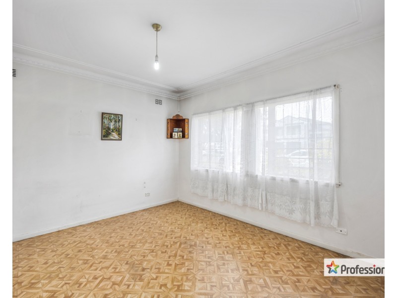 15 Angus Crescent, Yagoona NSW 2199