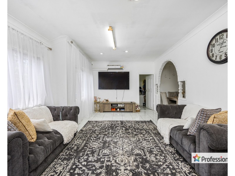 182 Chisholm Road, Auburn NSW 2144