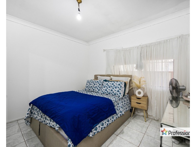 182 Chisholm Road, Auburn NSW 2144