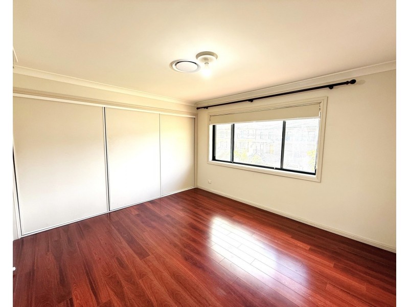 6/19 Balmoral Crescent, Georges Hall NSW 2198