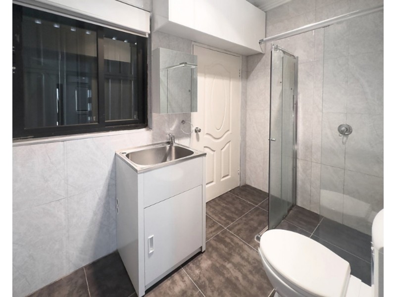 Granny Flat/3 Napoleon Road, Greenacre NSW 2190