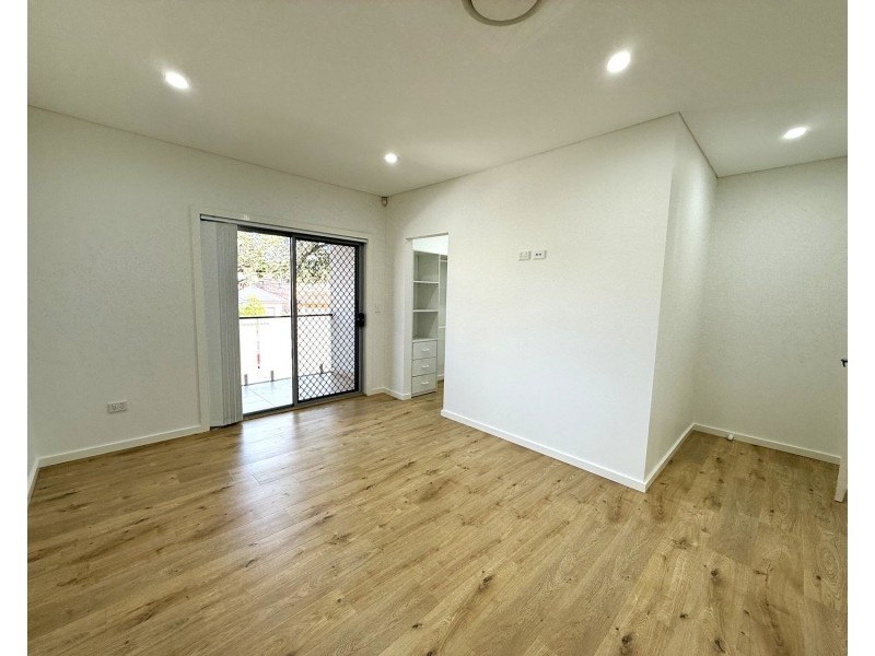 8B Doust Street, Chester Hill NSW 2162