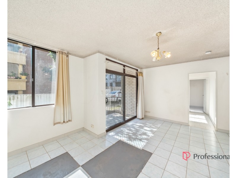 1/168 Greenacre Road, Bankstown NSW 2200