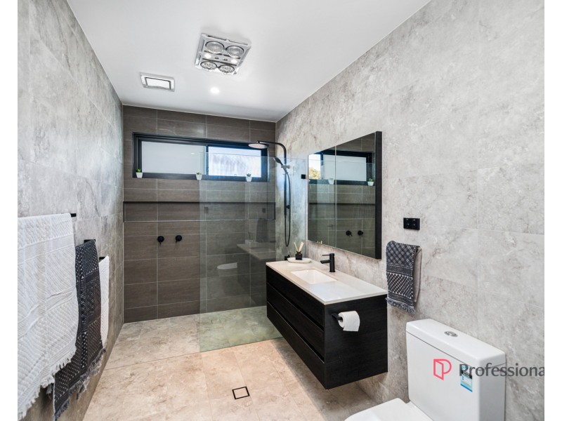 240 Nottinghill Road, Regents Park NSW 2143