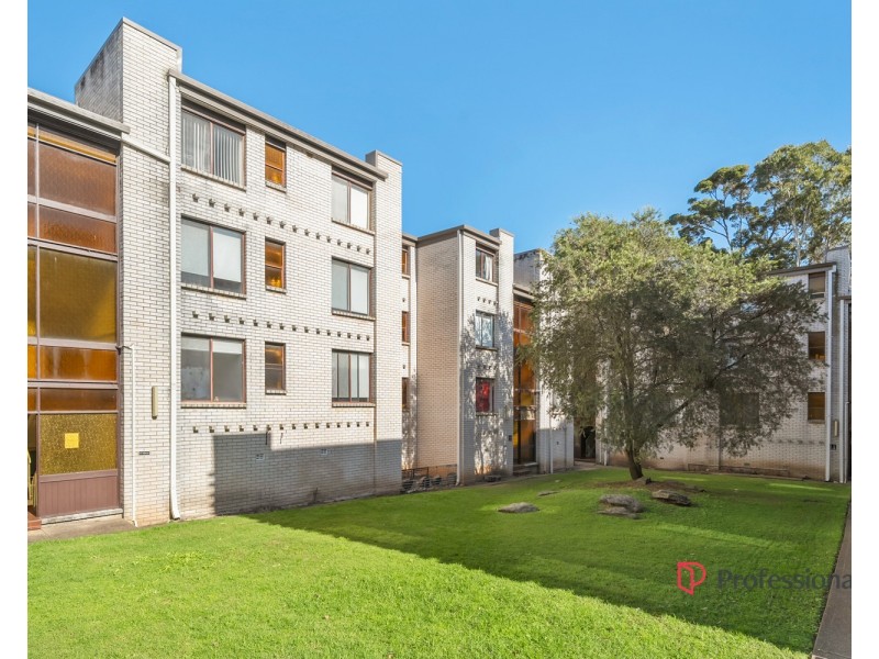 4/168 Greenacre Road, Bankstown NSW 2200