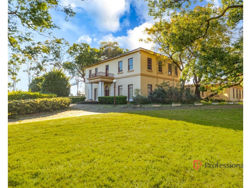 14 Horningsea Park Drive, Horningsea Park NSW 2171