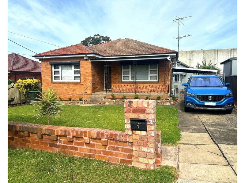 1  Mons Street, Condell Park NSW 2200
