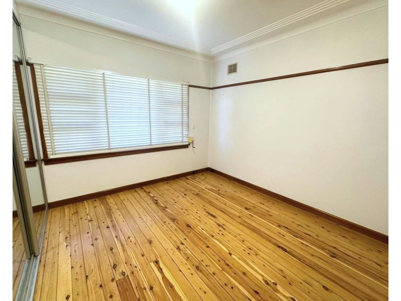 1  Mons Street, Condell Park NSW 2200