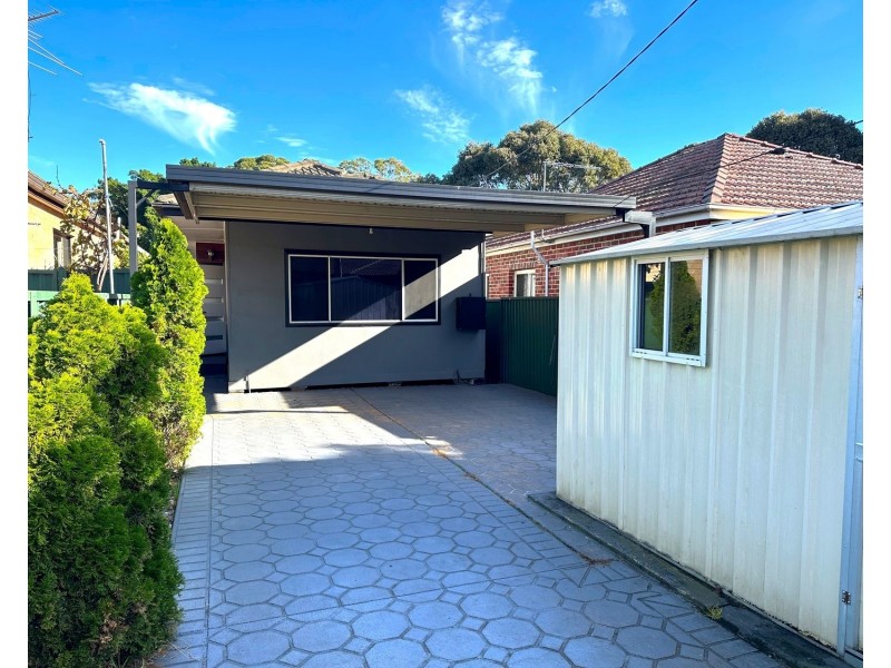 195 Hume Highway, Greenacre NSW 2190