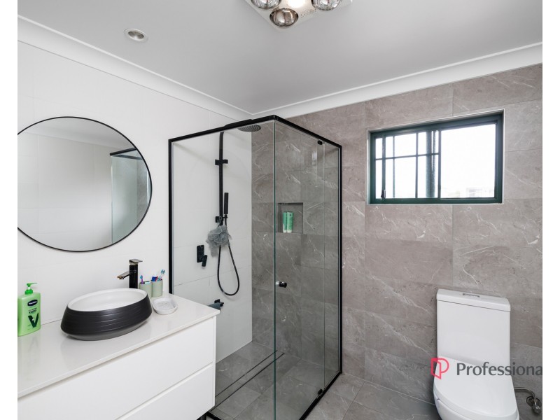 48 Amaroo Avenue, Georges Hall NSW 2198