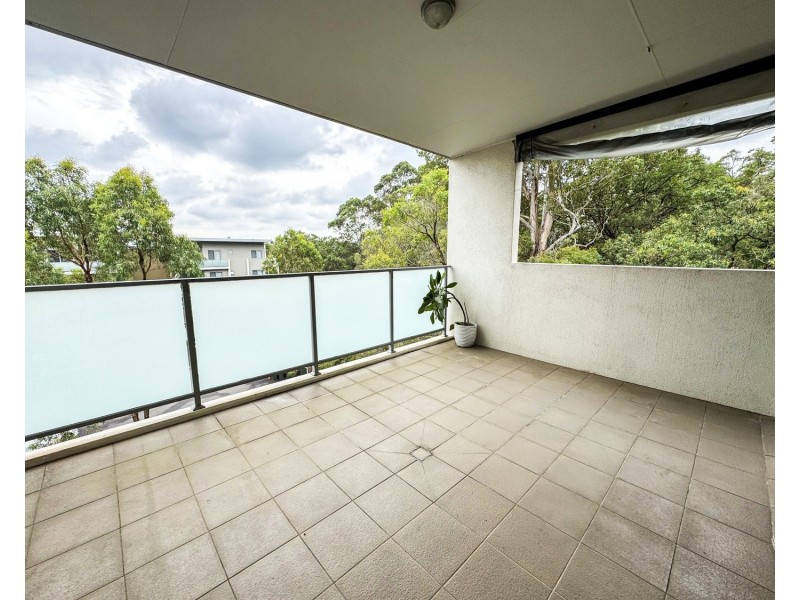 C404/2 Rowe Drive, Potts Hill NSW 2143