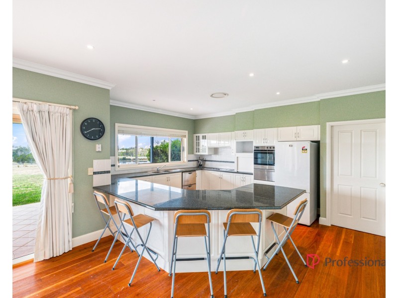 91 Daley Close, The Oaks NSW 2570