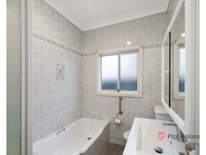 7 Burton Avenue, Chester Hill NSW 2162