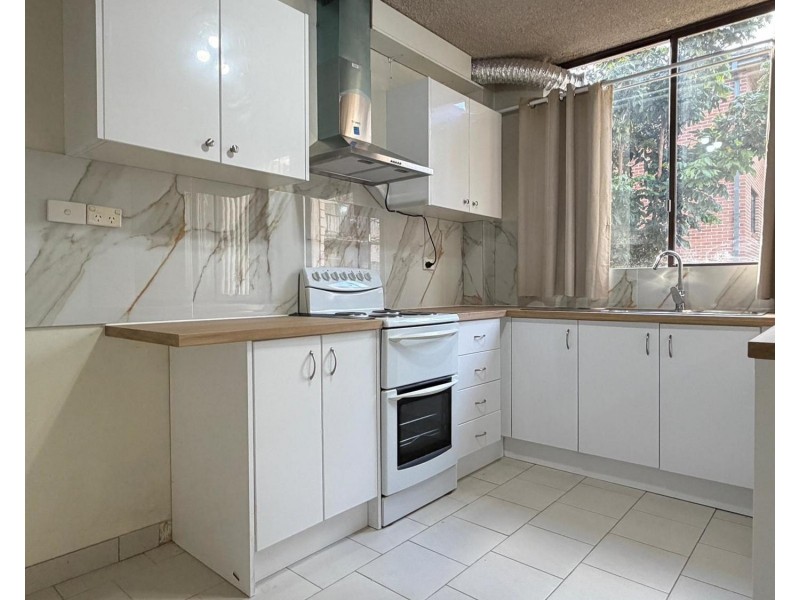 1/168 Greenacre Road, Bankstown NSW 2200