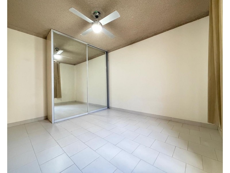 1/168 Greenacre Road, Bankstown NSW 2200
