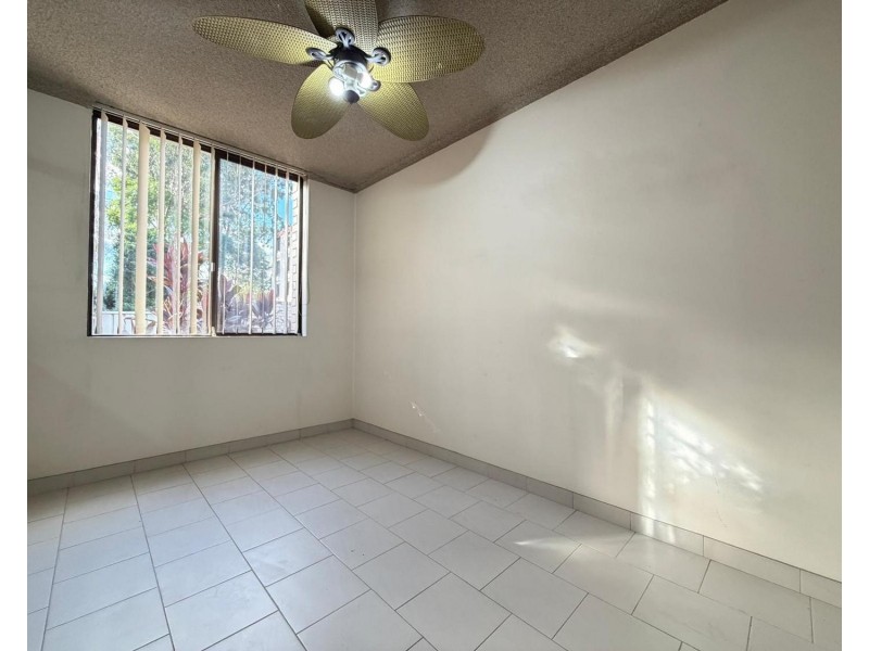 1/168 Greenacre Road, Bankstown NSW 2200