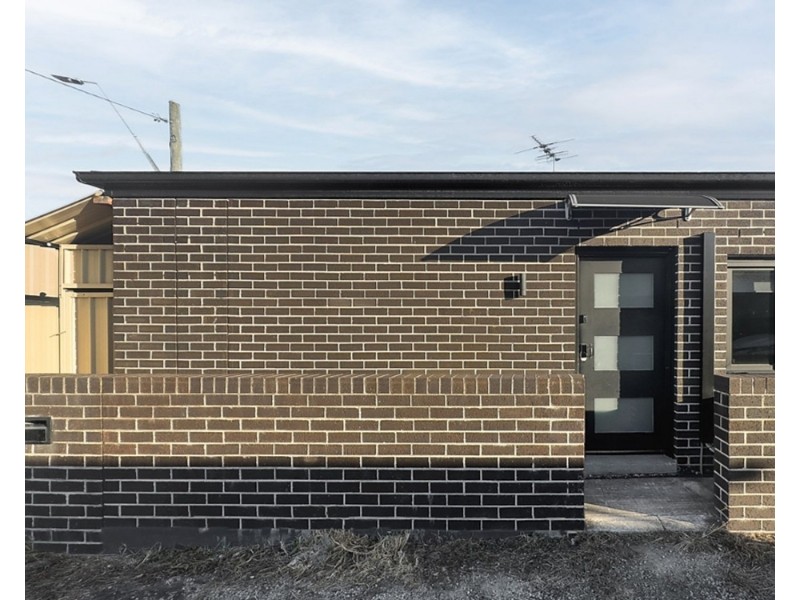 Granny Flat/3 Napoleon Street, Greenacre NSW 2190