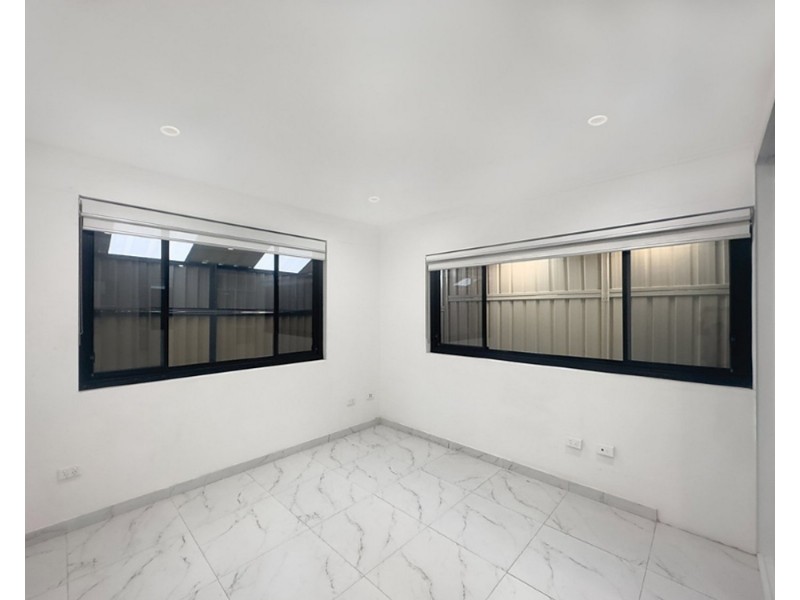 Granny Flat/3 Napoleon Street, Greenacre NSW 2190