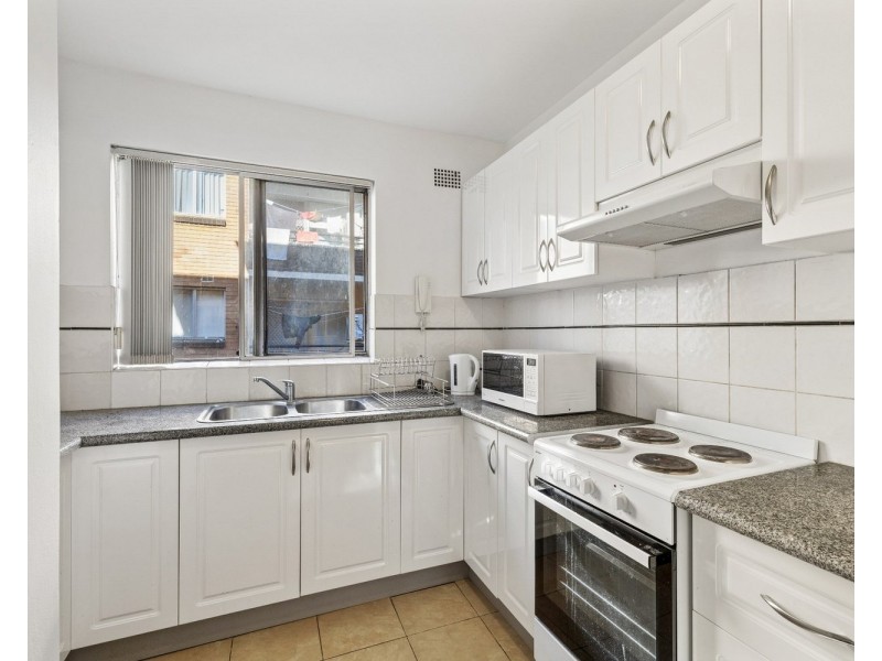 1/8 Drummond Street, Warwick Farm NSW 2170