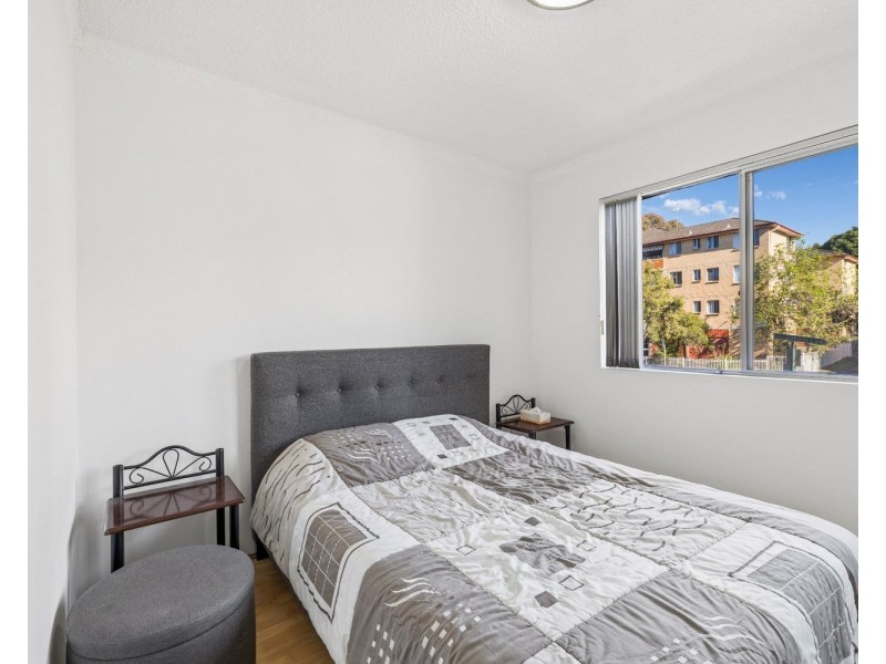 1/8 Drummond Street, Warwick Farm NSW 2170