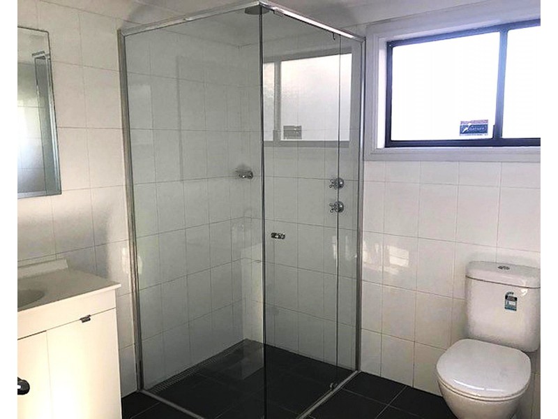 Flat 2 Bellevue Avenue, Georges Hall NSW 2198