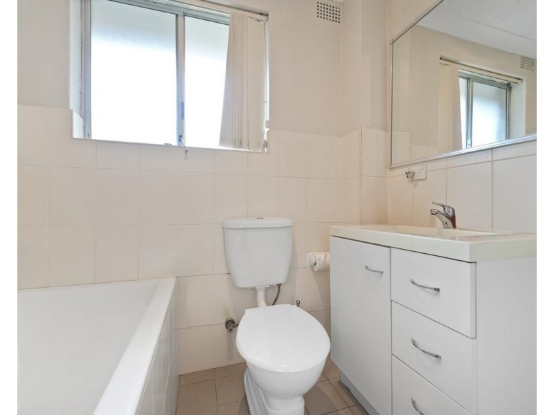 8/26-28 Birmingham Street, Merrylands NSW 2160