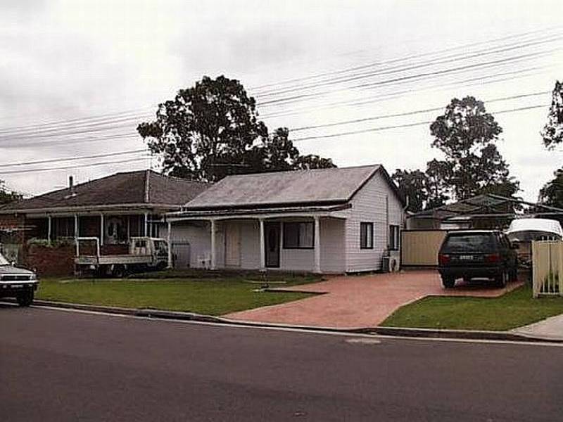 50 Rabaul Road, Georges Hall NSW 2198