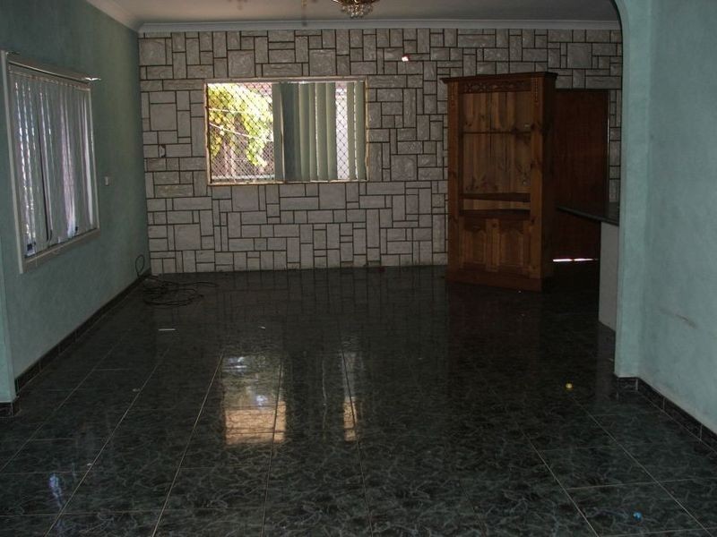 10 Valencia Street, Greenacre NSW 2190