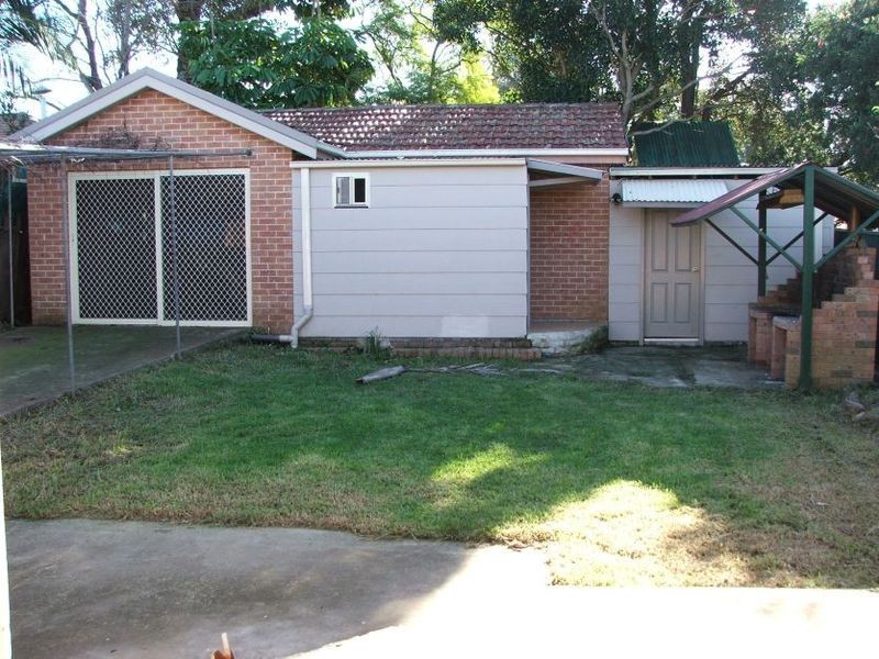 10 Valencia Street, Greenacre NSW 2190