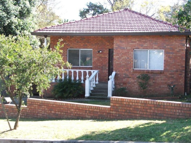32 Resthaven Road, Bankstown NSW 2200