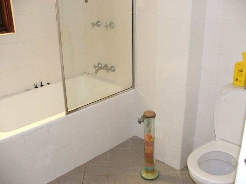 8/166 Greenacre Road, Bankstown NSW 2200