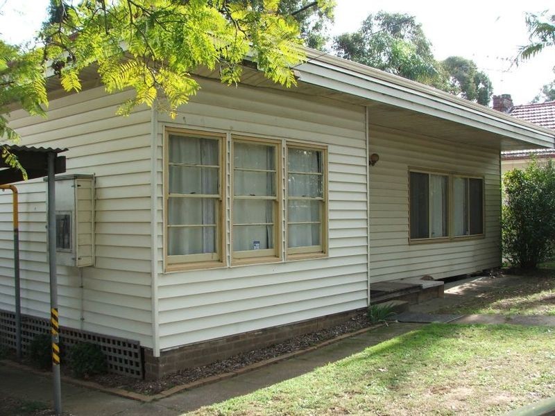 248 Henry Lawson Drive, Georges Hall NSW 2198