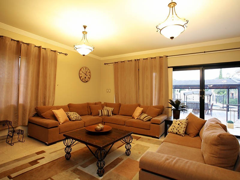 142 The Avenue, Bankstown NSW 2200