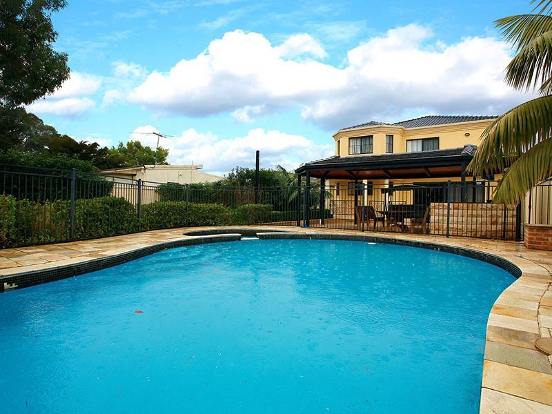 142 The Avenue, Bankstown NSW 2200