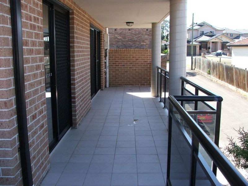5/61-63 Hume Highway, Greenacre NSW 2190