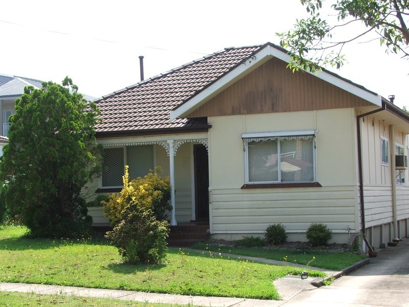 27,29,31 Reynolds Avenue, Bankstown NSW 2200