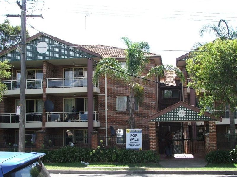 13/54-56 Sir Joseph Banks Street, Bankstown NSW 2200