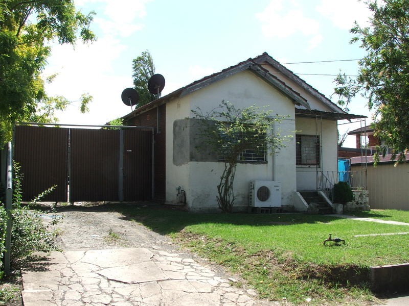 169 Boronia Road, Greenacre NSW 2190