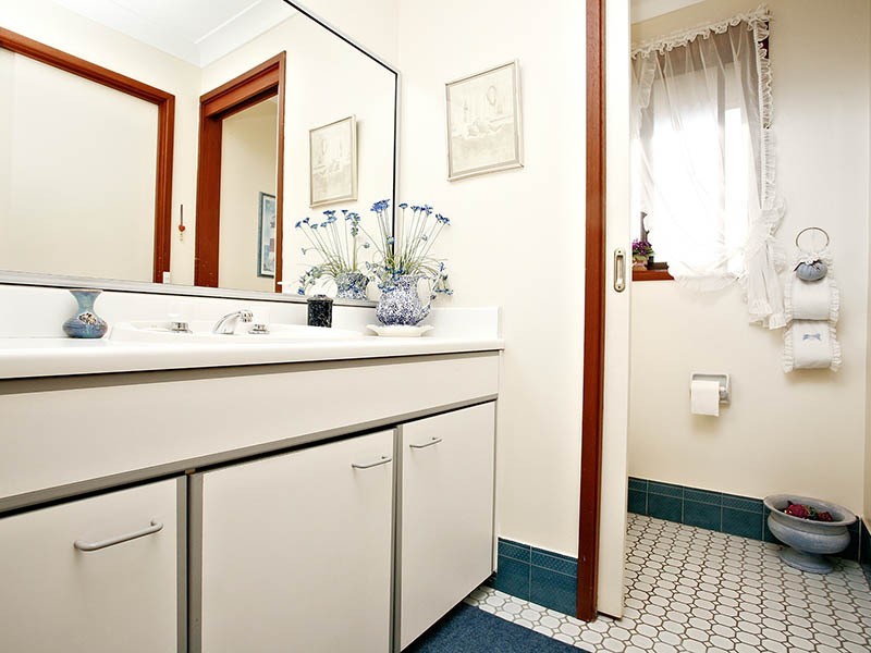 22A Endeavour Road, Georges Hall NSW 2198